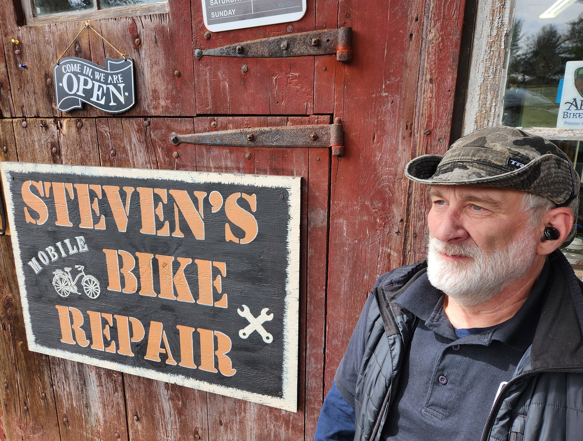 Richard Mayberry bike repair expert